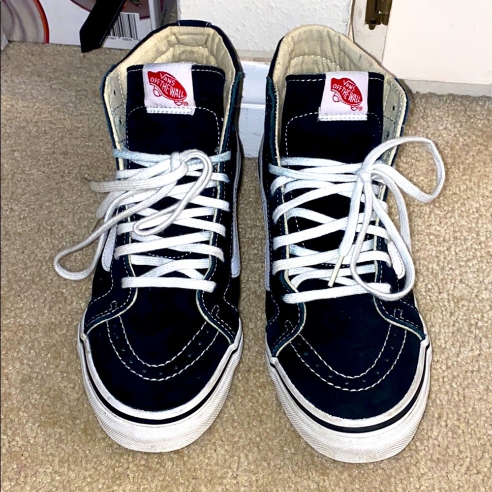 Women’s high top black and white VANS